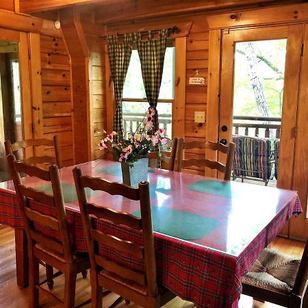 Bear Pleasures Cabin Villa Gatlinburg Exterior foto